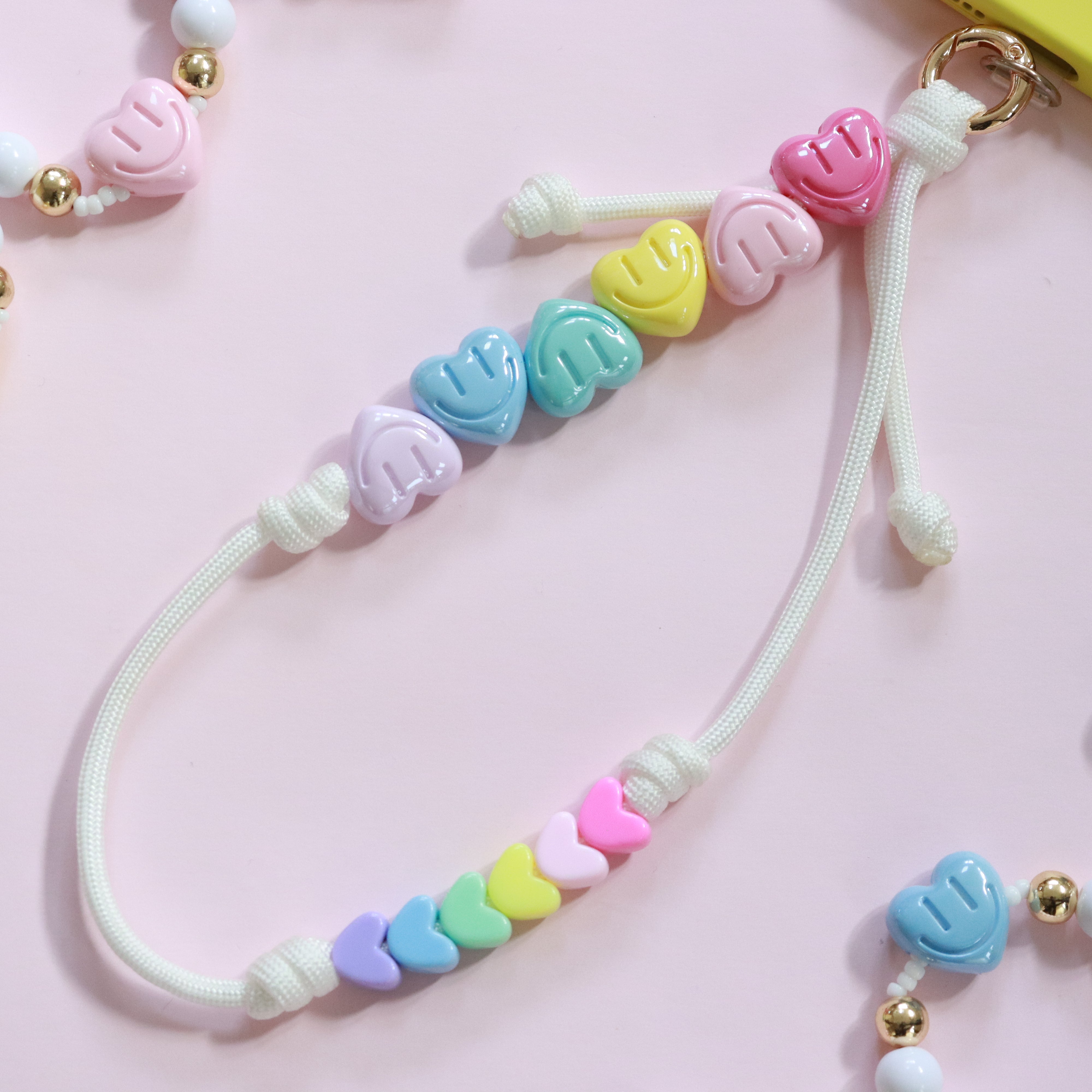 'Happy Hearts' Paracord Bead Phone Charm